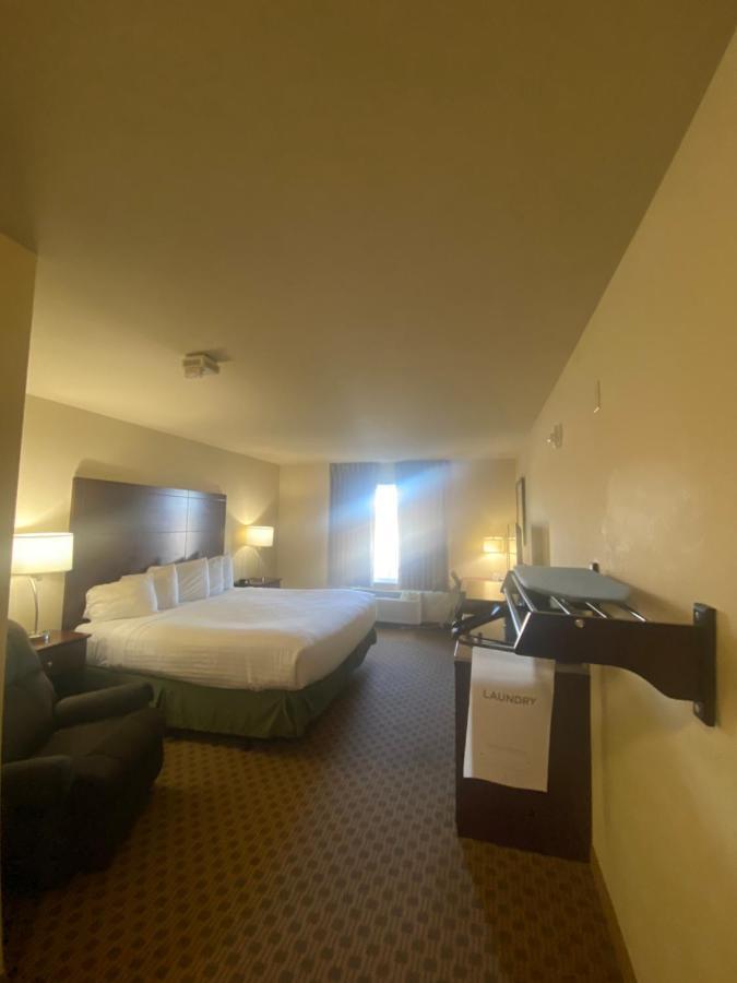 Cobblestone Hotel & Suites - Broken Bow Eksteriør billede