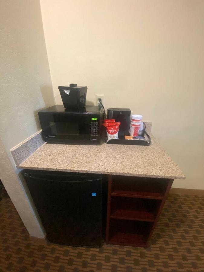 Cobblestone Hotel & Suites - Broken Bow Eksteriør billede