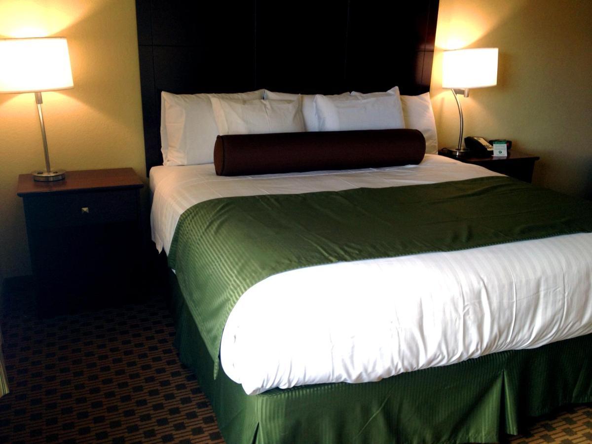 Cobblestone Hotel & Suites - Broken Bow Eksteriør billede
