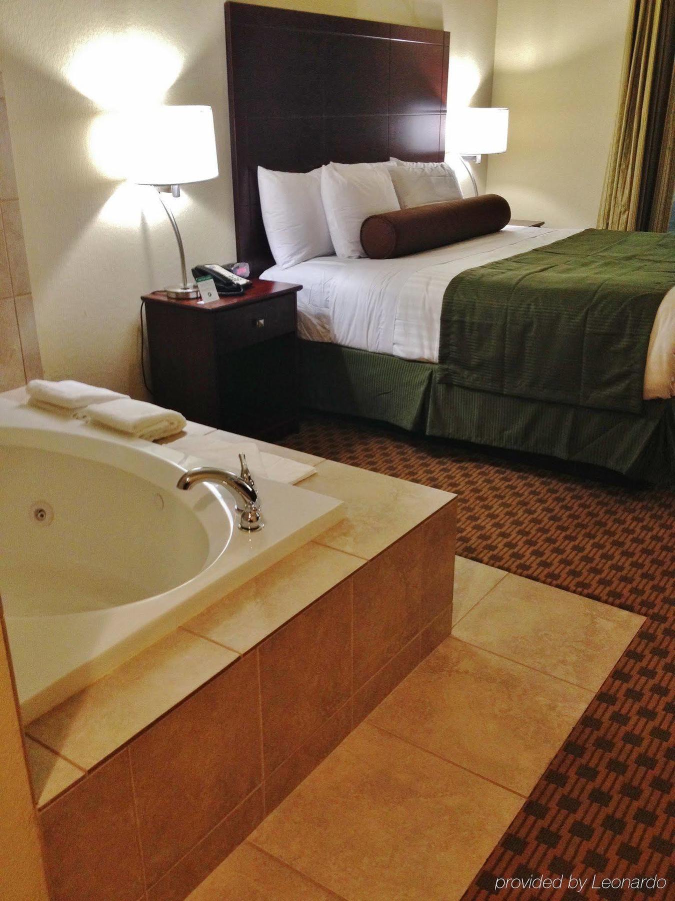 Cobblestone Hotel & Suites - Broken Bow Eksteriør billede